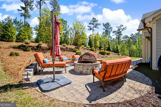 126 Raintree Court, Newnan, GA 30265