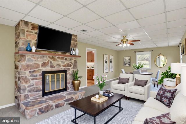 344 RICH VALLEY RD, Carlisle, PA 17015