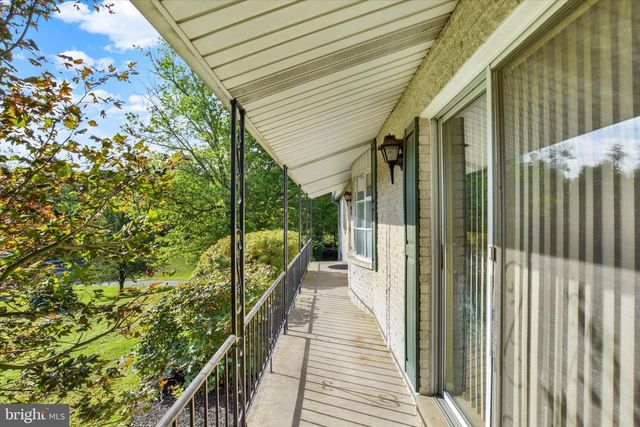 344 RICH VALLEY RD, Carlisle, PA 17015