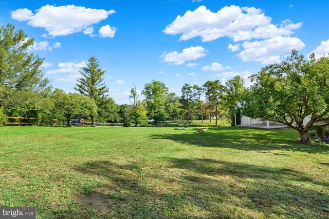 344 RICH VALLEY RD, Carlisle, PA 17015