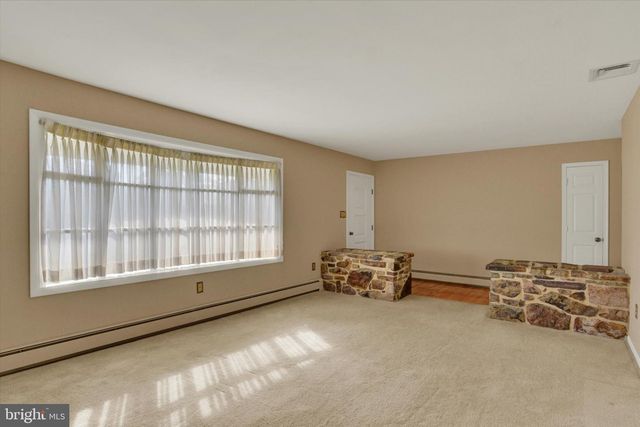344 RICH VALLEY RD, Carlisle, PA 17015