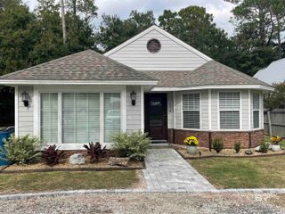 624 E 23rd Avenue, Gulf Shores, AL 36542