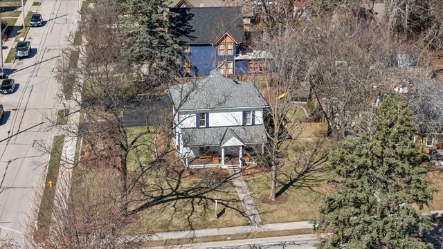 46 S Concord ROAD, Oconomowoc, WI 53066