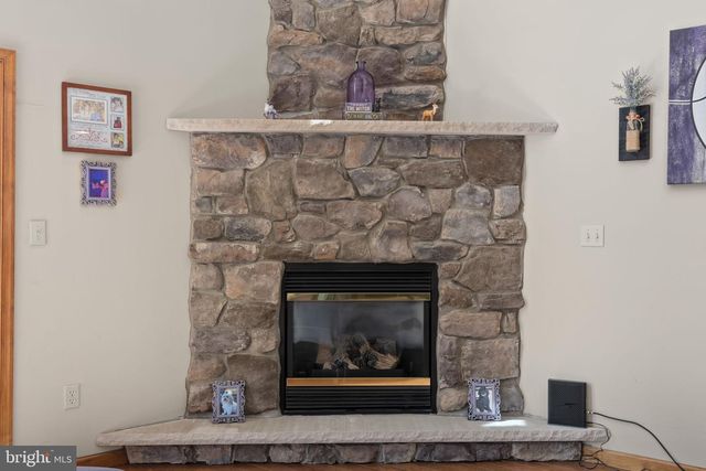 208 PINE VALLEY LN, Hazle Township, PA 18202