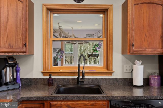 208 PINE VALLEY LN, Hazle Township, PA 18202