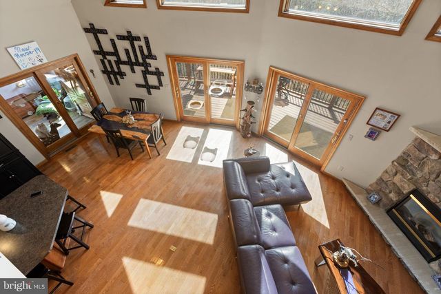 208 PINE VALLEY LN, Hazle Township, PA 18202
