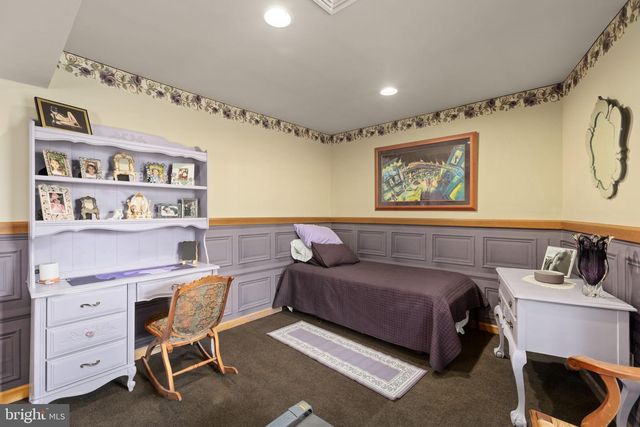 208 PINE VALLEY LN, Hazle Township, PA 18202