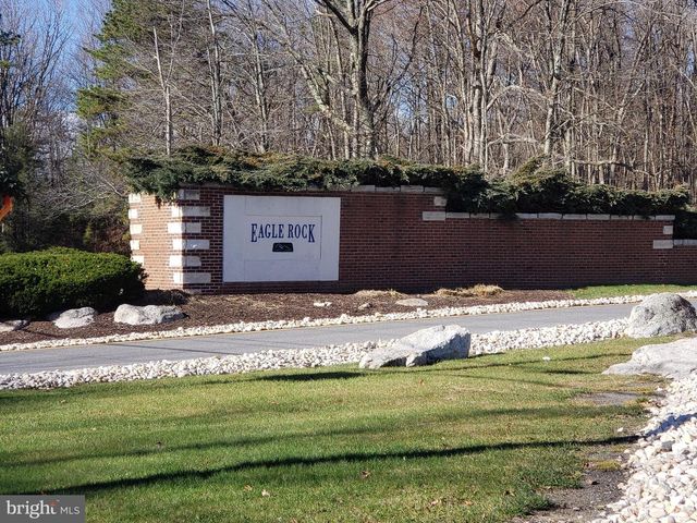 208 PINE VALLEY LN, Hazle Township, PA 18202