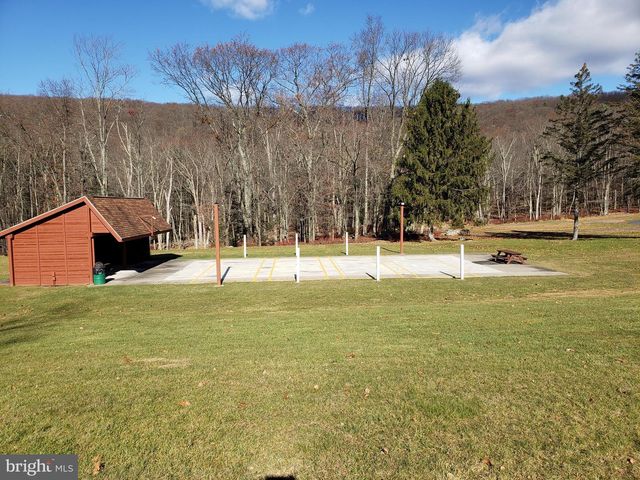 208 PINE VALLEY LN, Hazle Township, PA 18202