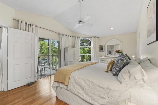 2506 N Fairway Drive N, Jupiter, FL 33477