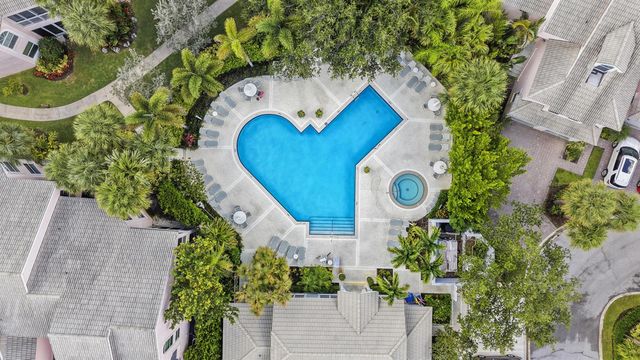 2506 N Fairway Drive N, Jupiter, FL 33477