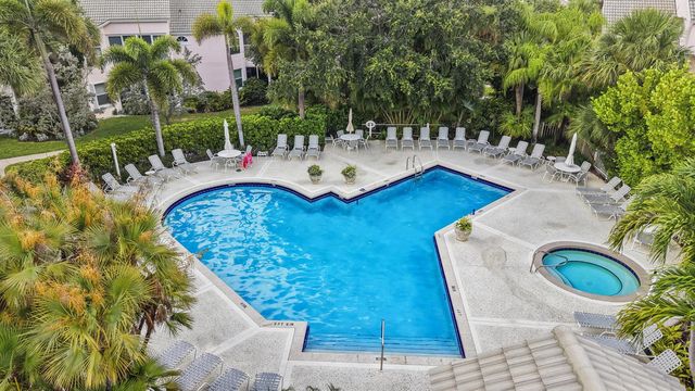 2506 N Fairway Drive N, Jupiter, FL 33477
