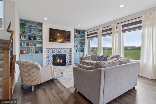 6388 Jeffery Avenue S, Cottage Grove, MN 55016