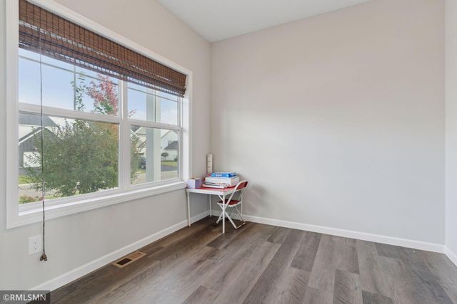 6388 Jeffery Avenue S, Cottage Grove, MN 55016