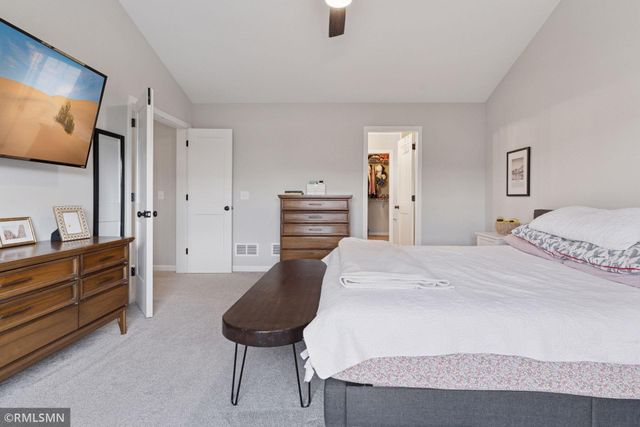 6388 Jeffery Avenue S, Cottage Grove, MN 55016