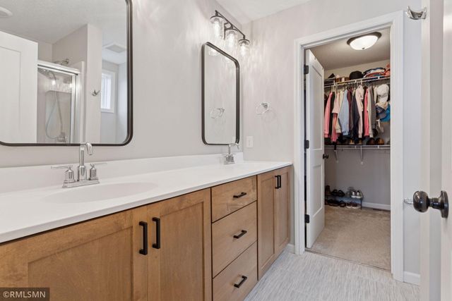 6388 Jeffery Avenue S, Cottage Grove, MN 55016