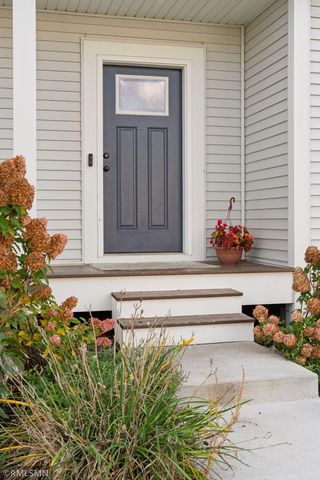 6388 Jeffery Avenue S, Cottage Grove, MN 55016