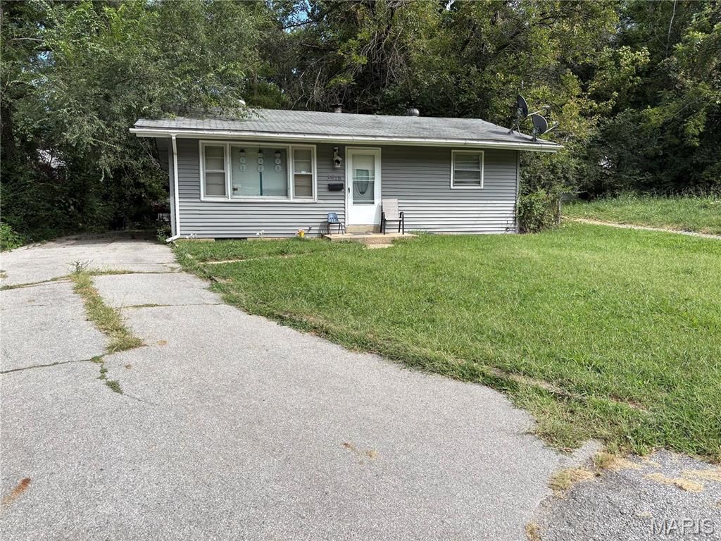 3928 Lada Avenue, St Louis, MO 63121