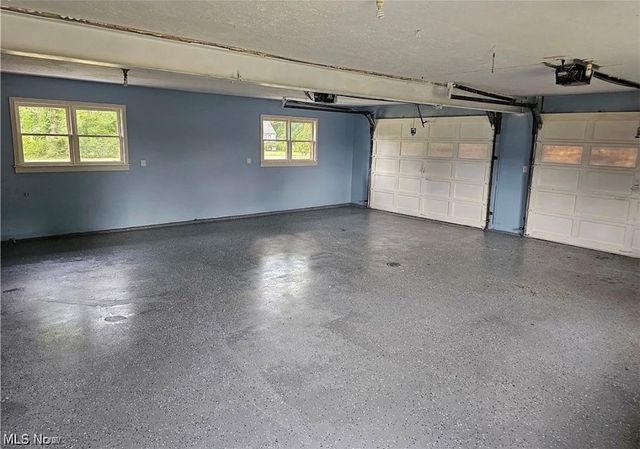 3072 Tallmadge Road, Kent, OH 44240