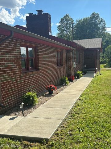 3072 Tallmadge Road, Kent, OH 44240