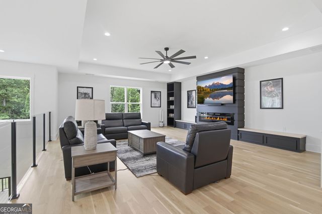 1255 Em Croy Road, Buford, GA 30518