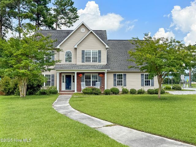 915 Savannah Drive, Jacksonville, NC 28546