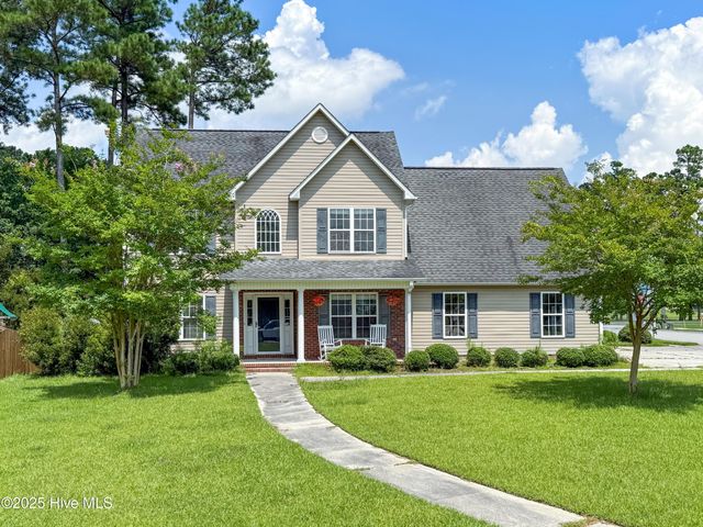 915 Savannah Drive, Jacksonville, NC 28546
