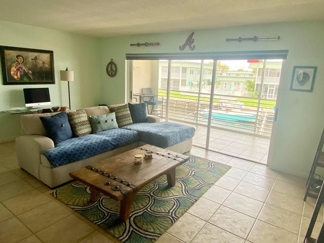 117 LEHANE Terrace 206, North Palm Beach, FL 33408