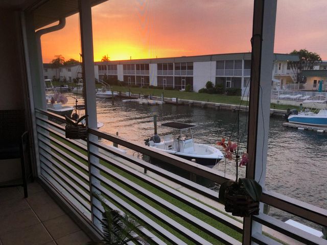 117 LEHANE Terrace 206, North Palm Beach, FL 33408