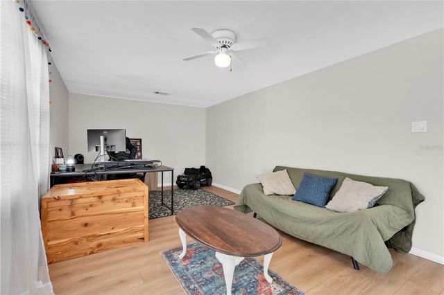 3307 W BRADDOCK STREET, Tampa, FL 33607