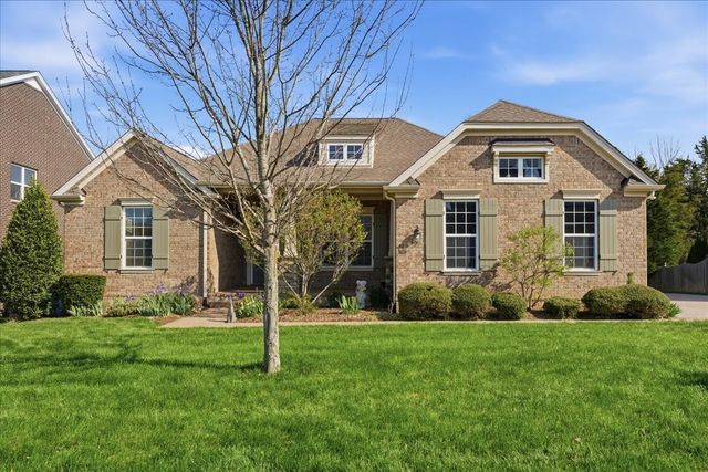 3107 Oxford Dr, Mount Juliet, TN 37122