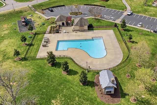 3107 Oxford Dr, Mount Juliet, TN 37122