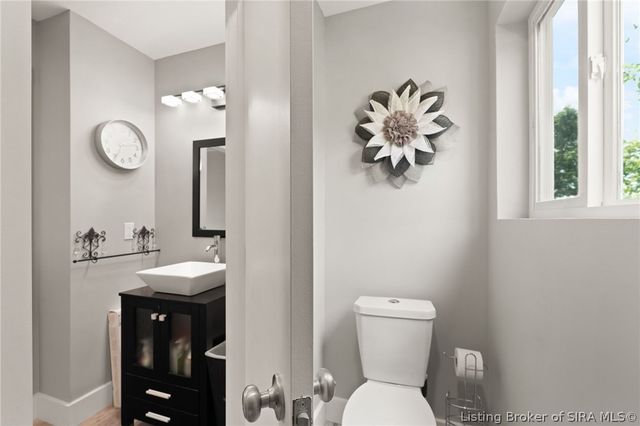 807 Woodland Avenue, Corydon, IN 47112