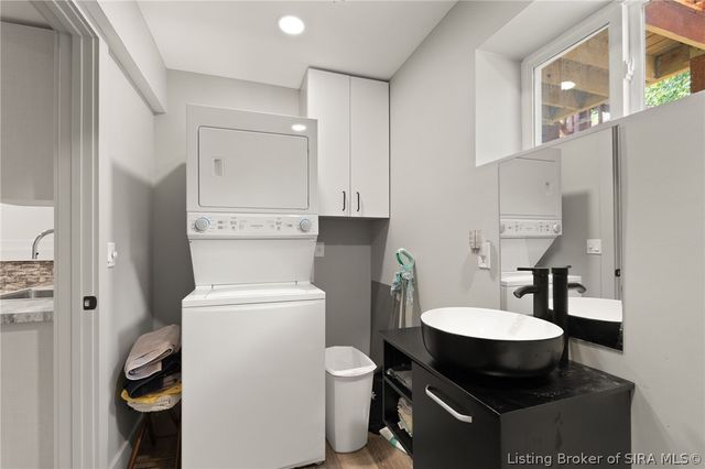 807 Woodland Avenue, Corydon, IN 47112