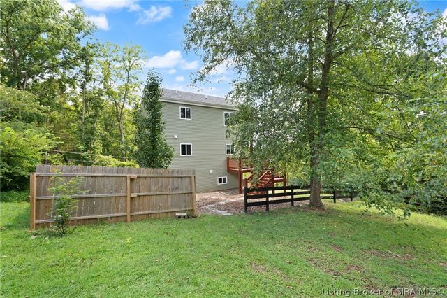 807 Woodland Avenue, Corydon, IN 47112