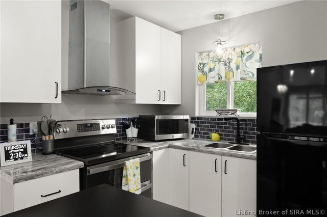 807 Woodland Avenue, Corydon, IN 47112