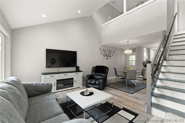 807 Woodland Avenue, Corydon, IN 47112