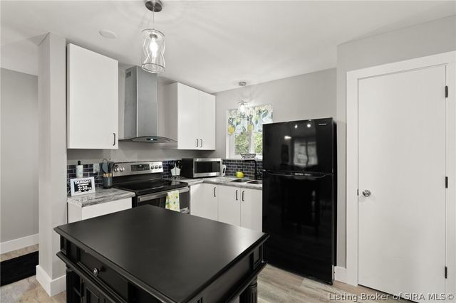 807 Woodland Avenue, Corydon, IN 47112