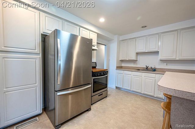 3317 Normandy Road, Royal Oak, MI 48073