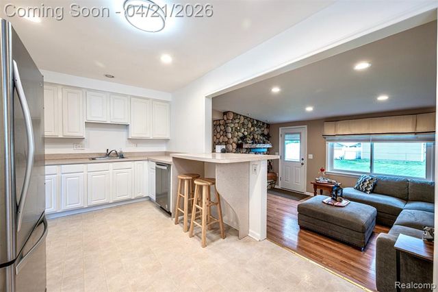 3317 Normandy Road, Royal Oak, MI 48073