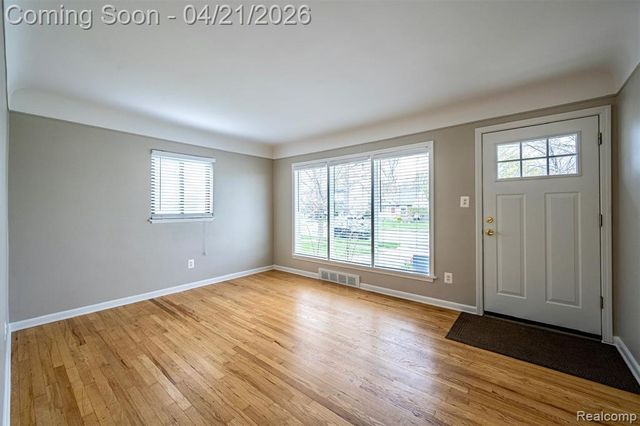 3317 Normandy Road, Royal Oak, MI 48073