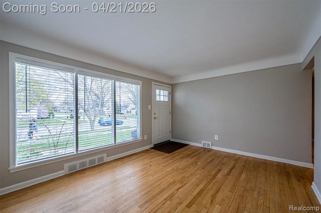 3317 Normandy Road, Royal Oak, MI 48073