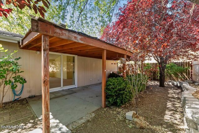 7621 Diamond Pointe Way, Reno, NV 89506