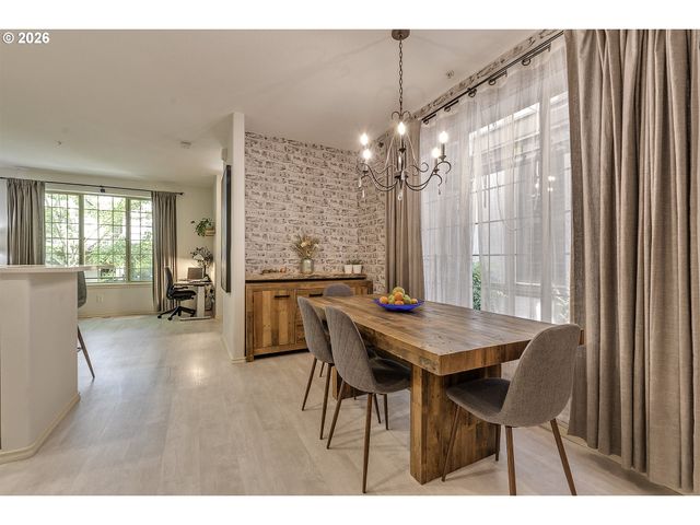 4839 Nw BLANDY Ter, Portland, OR 97229