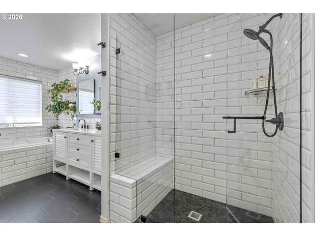 4839 Nw BLANDY Ter, Portland, OR 97229