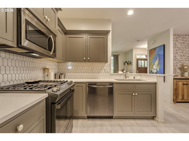 4839 Nw BLANDY Ter, Portland, OR 97229