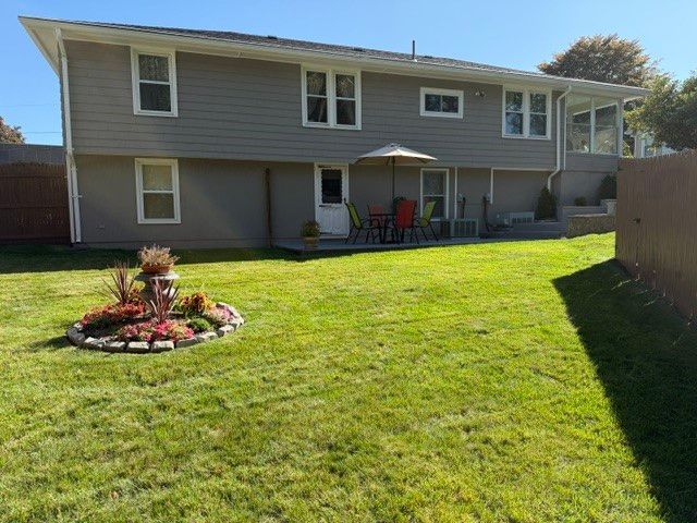 94 Coolspring Drive, Cranston, RI 02920