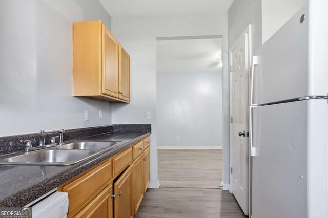 6530 Grey Fox Way, Riverdale, GA 30296