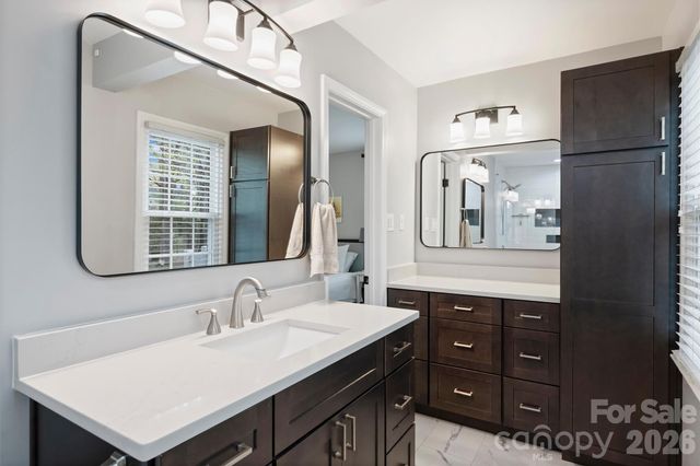 2310 Oldenburg Drive, Charlotte, NC 28210