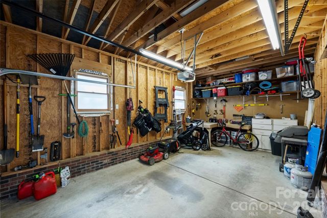 2310 Oldenburg Drive, Charlotte, NC 28210